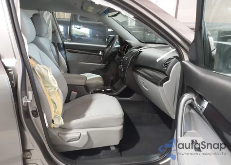 2013 Kia Sorento Lx из США, поврежденный, VIN 5XYKT3A62DG373836